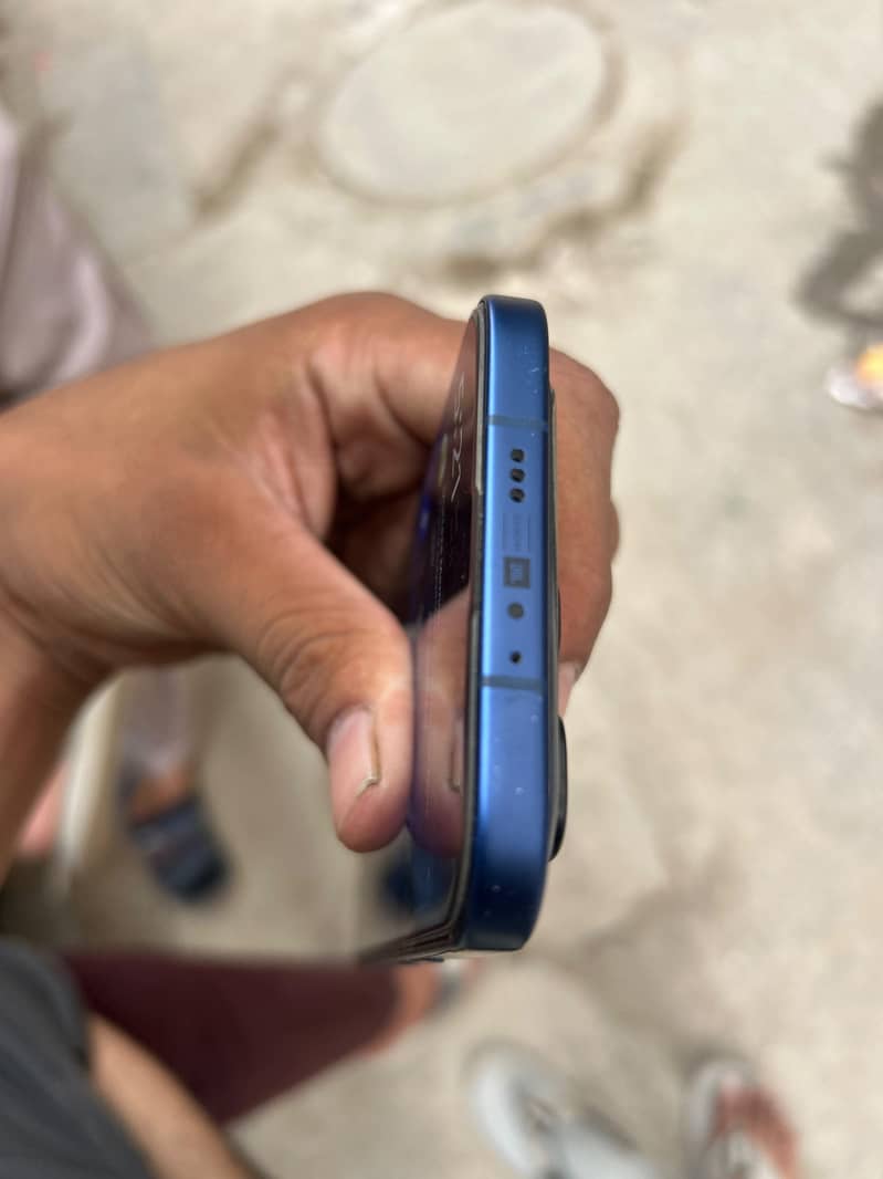 Infinix 4