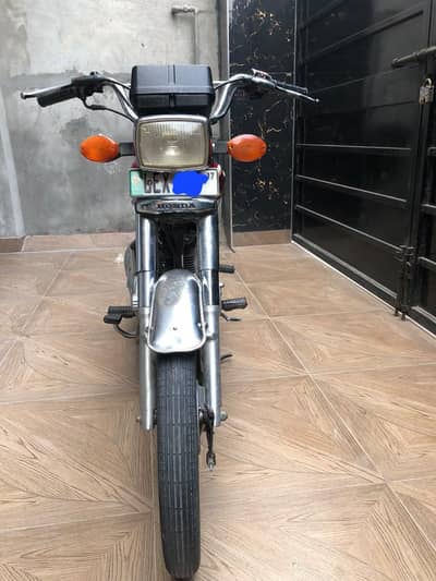 Honda 125 2017 Exchange possible with good new Honda baki paisy  sath