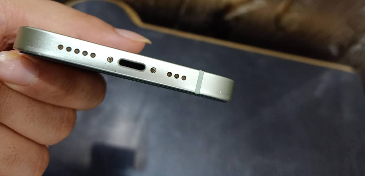 Apple iPhone 12 3