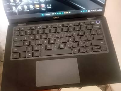 Latitude 7420