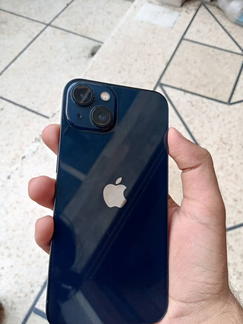 Apple iPhone 13 2