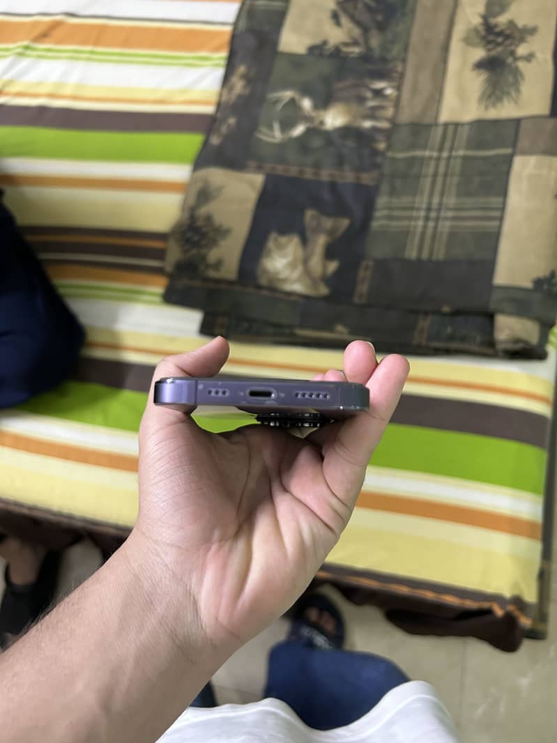Apple iPhone 14 Pro 4