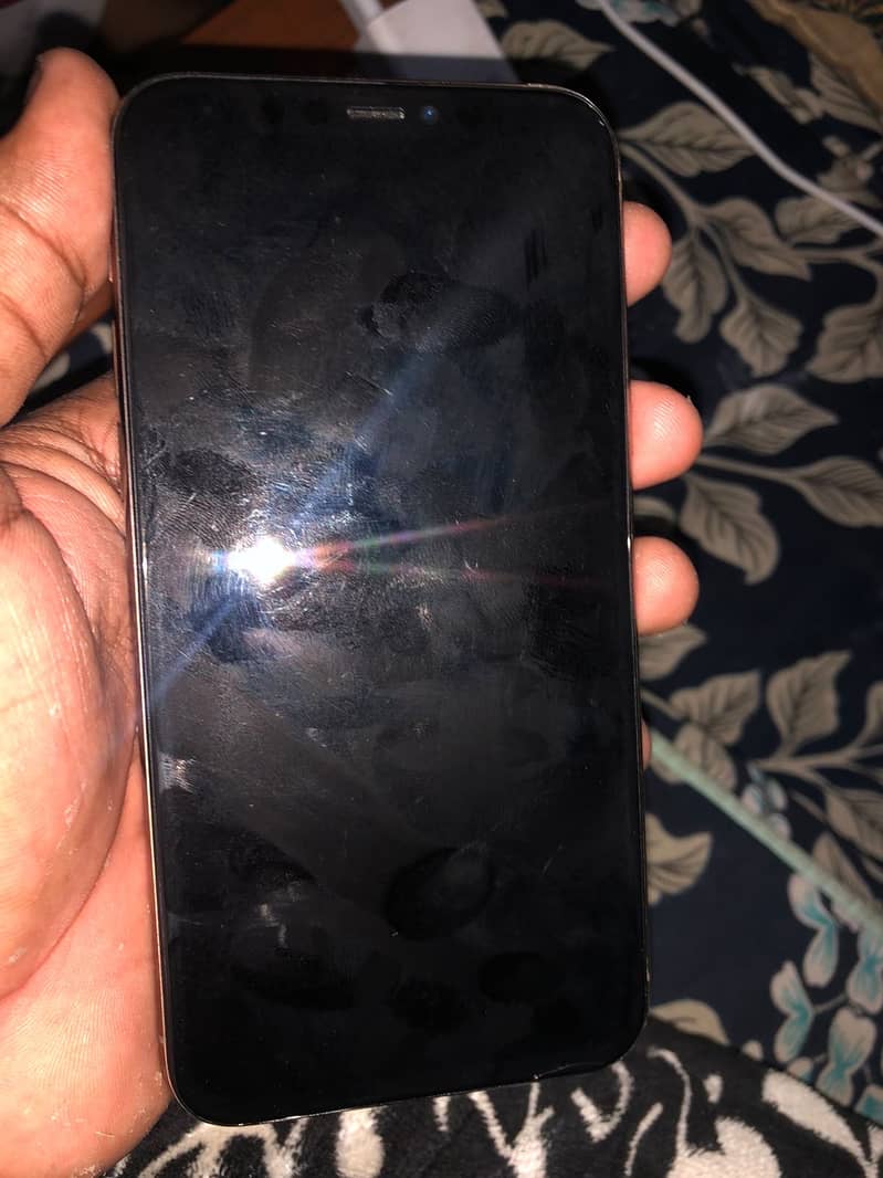 Apple iPhone 11 Pro 2
