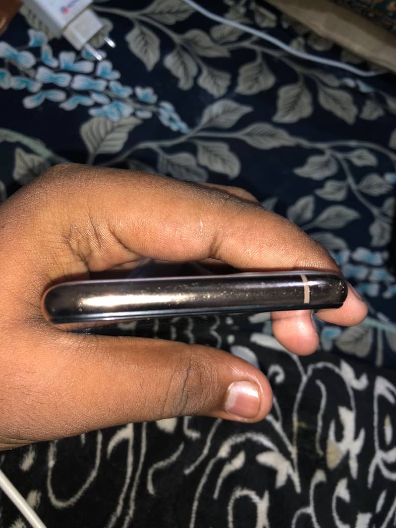 Apple iPhone 11 Pro 5