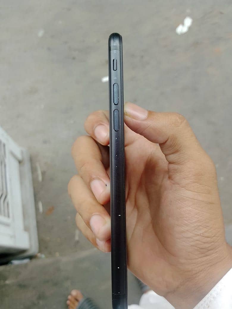 Apple iPhone 7 7