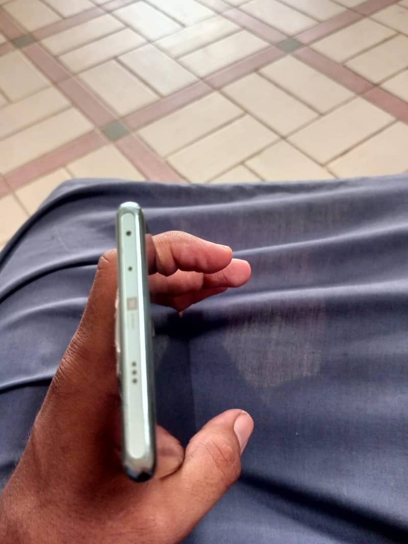 Infinix Zero 40 6