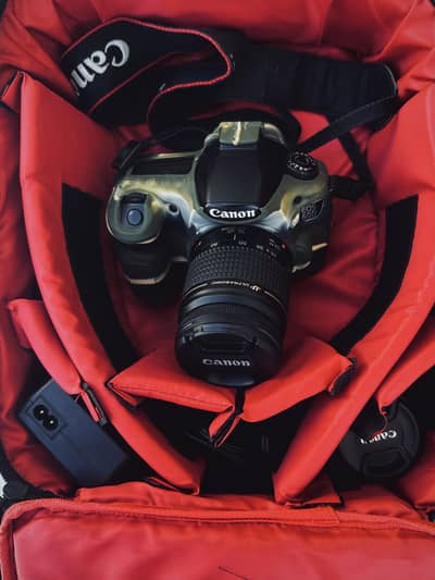 DSLR CANON 60D WITH 2 LENSES BAG AND OTHER ACCESSORIES
