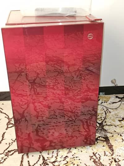 Pel single glassdoor refrigerator