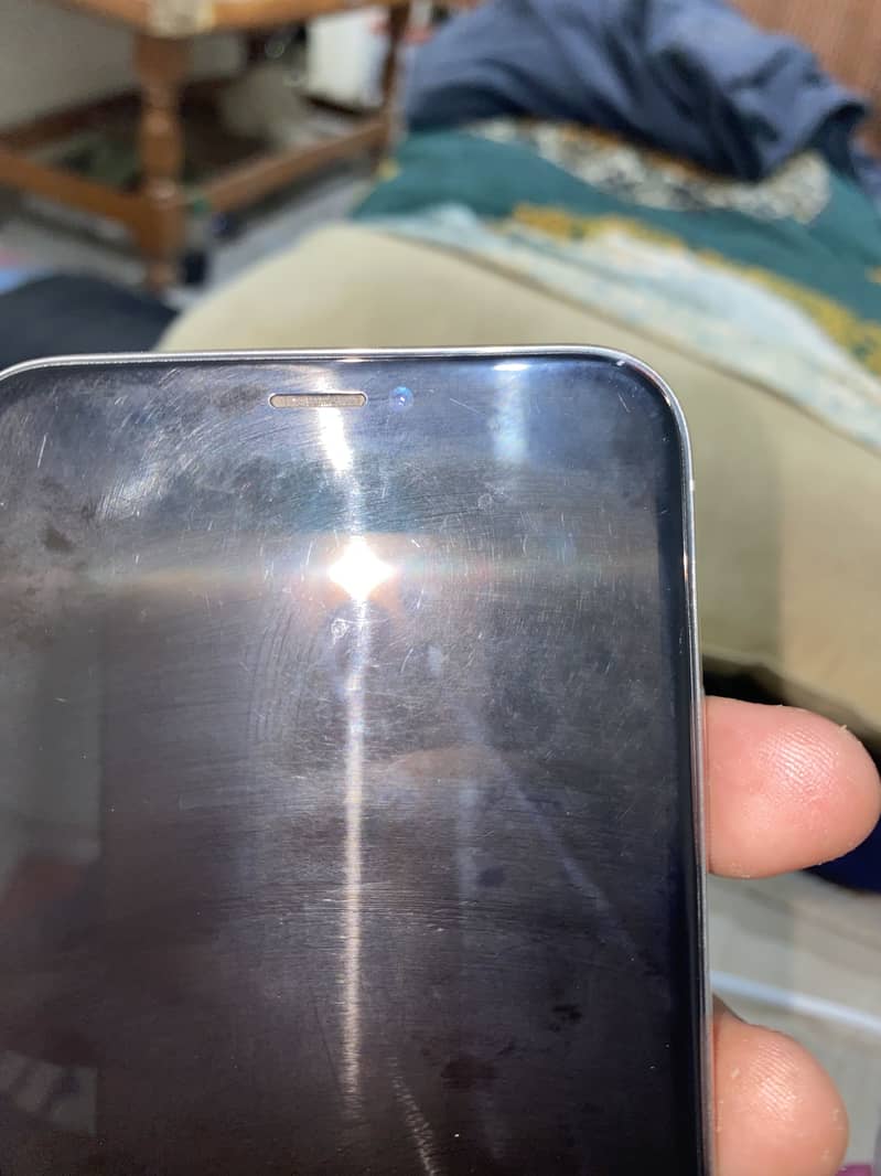 Apple iPhone X 3