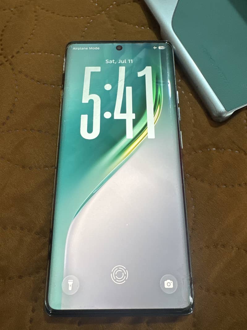 Tecno CAMON 40 Pro 2
