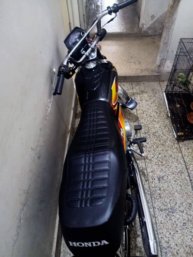 Honda CD70 0