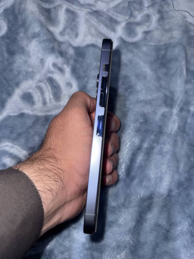 Apple iPhone 13 Pro Max 5