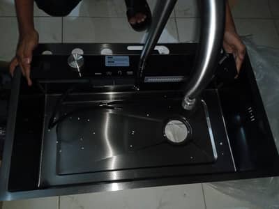 Piano-style kitchen sink 30 x 18 inch with LED Brand New