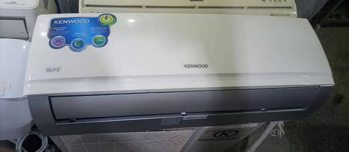 Rarely used 2 Ton kenwood split AC