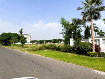 Set of Kanal Sise by side -Plots No-471-472 And 473 Block U - Total 3 Kanal Plot On Top Location of Phase 7 DHA Lahore For Urgent Sale