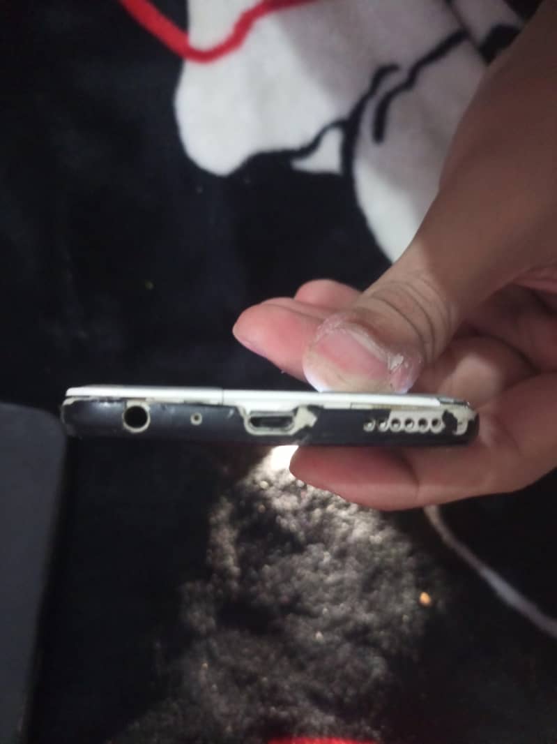 OPPO A57 5