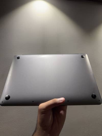 Selling my Macbook Air M1