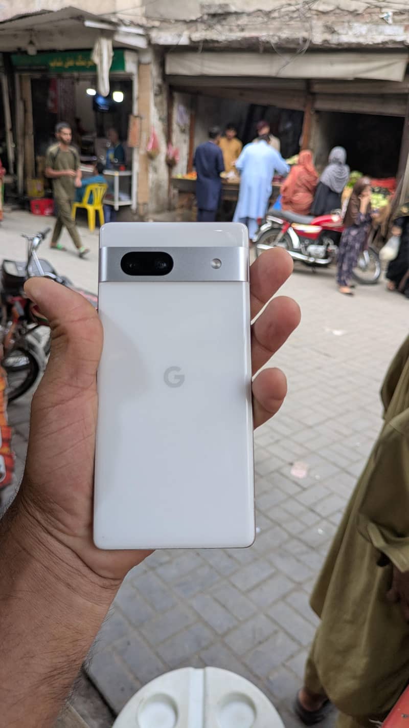 Google Pixel 7a 2