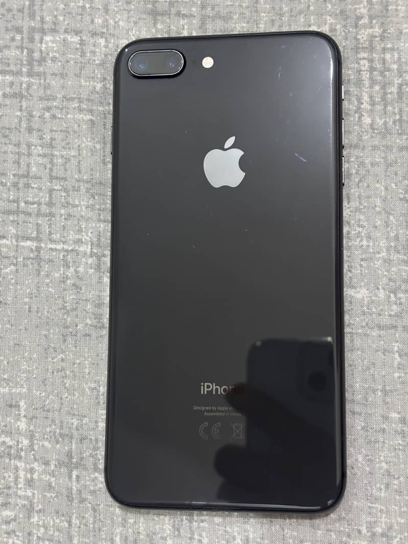 Apple iPhone 8 Plus 0