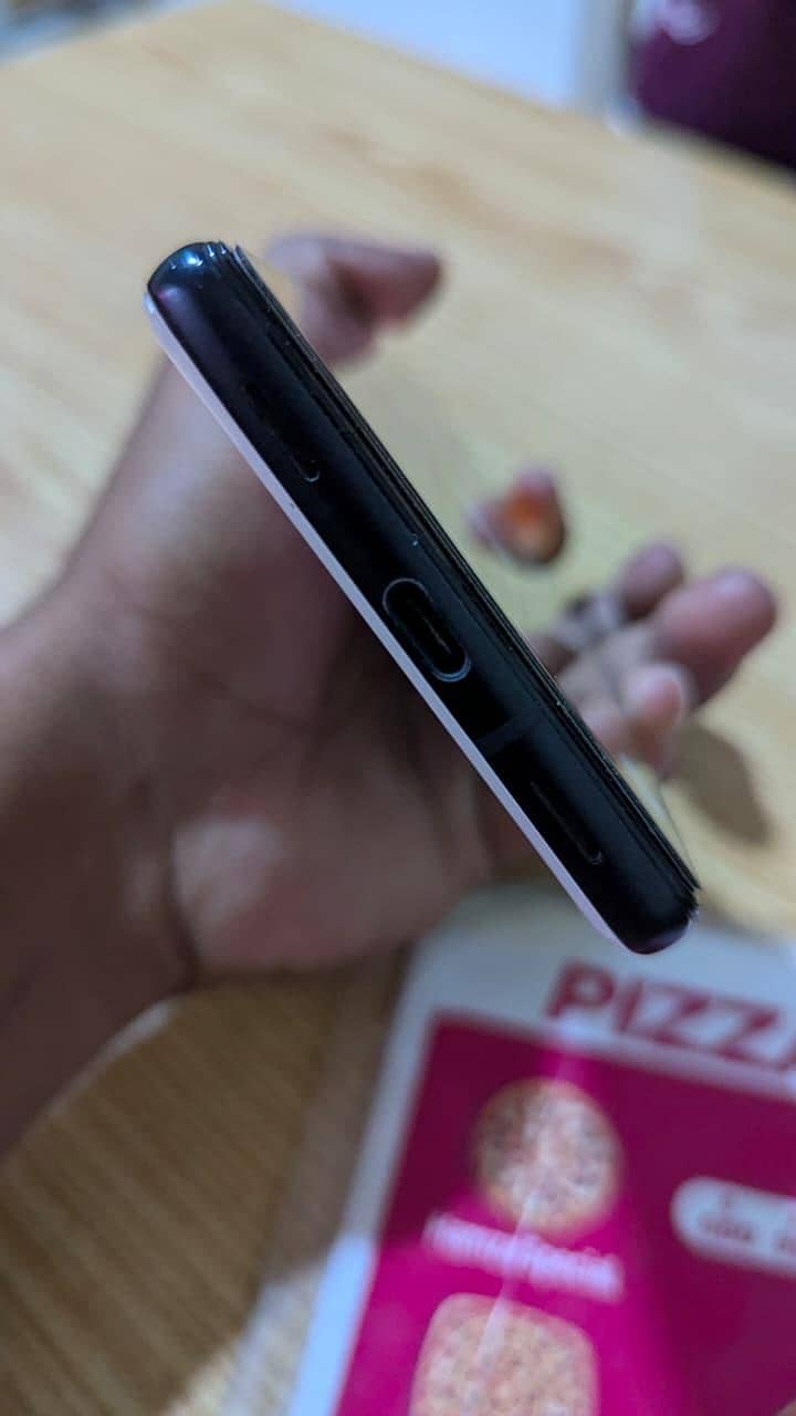 Google Pixel 6a 4