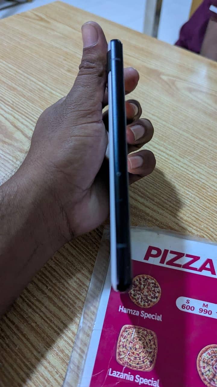 Google Pixel 6a 5