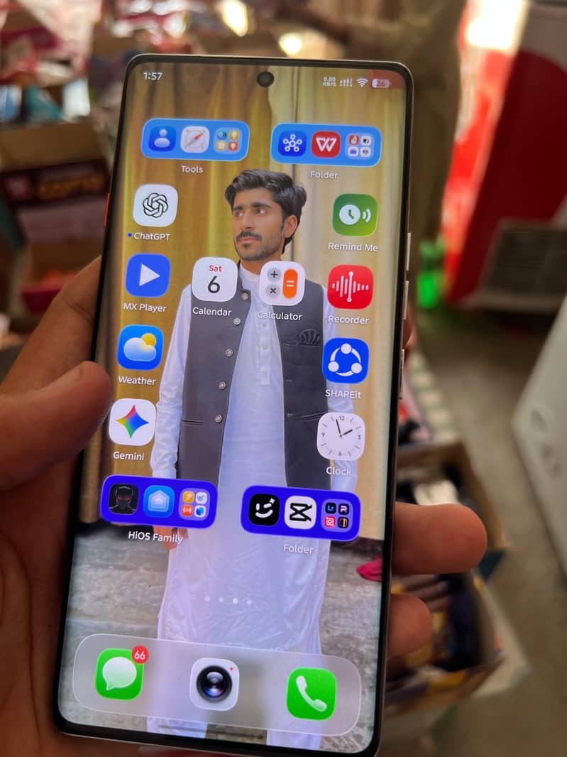 Tecno CAMON 40 Pro 8