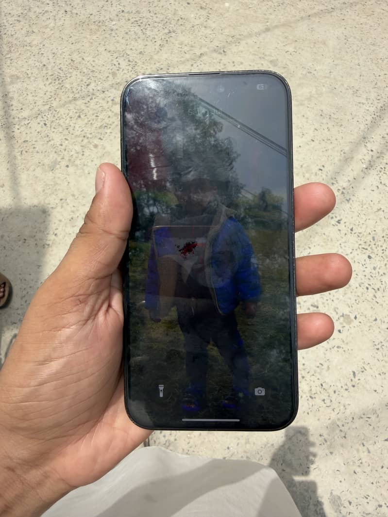 iphone 14 pro max 4