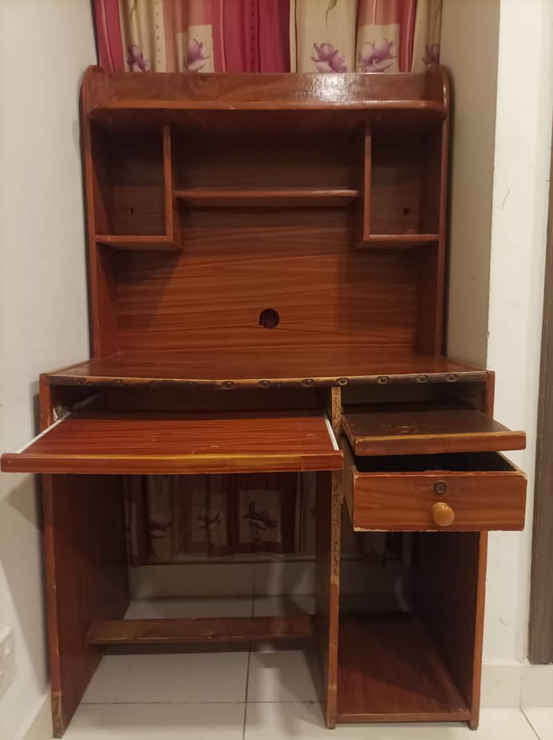 Wooden Computer Table 5