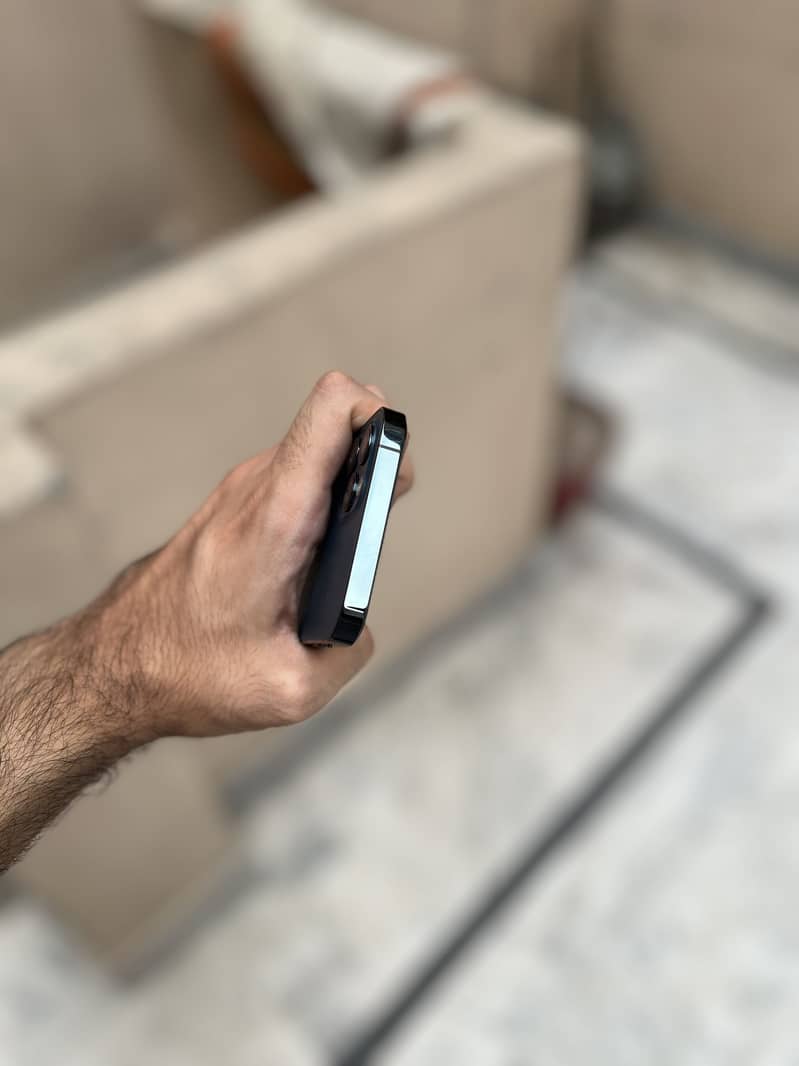 Apple iPhone 12 Pro 4