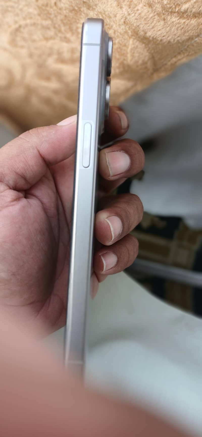 Apple iPhone 15 Pro Max 2