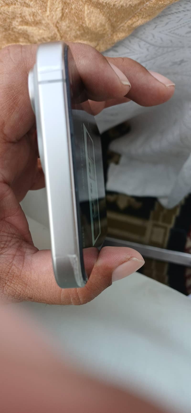 Apple iPhone 15 Pro Max 3