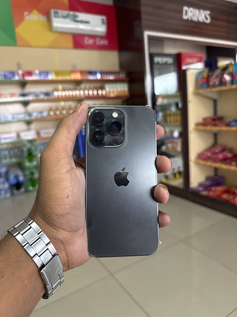Apple iPhone 13 Pro 0