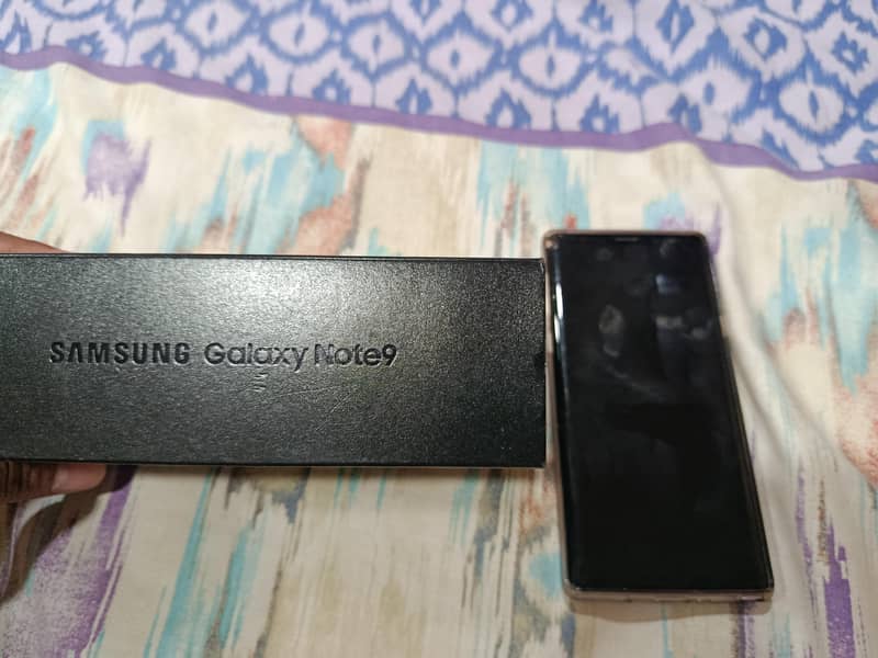 Samsung Mobile Note 9 1