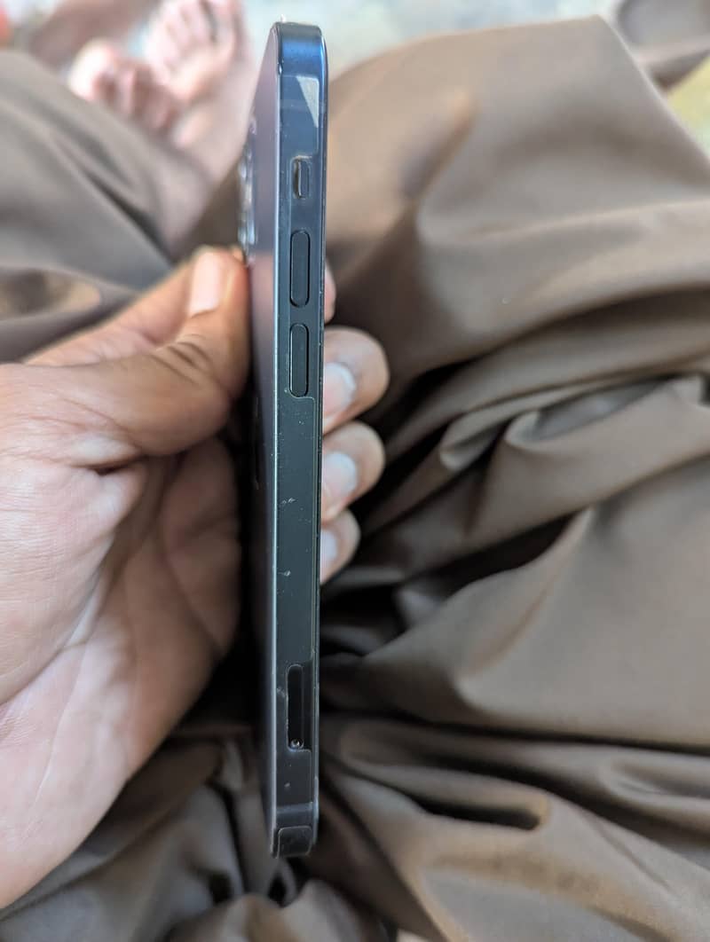 Apple iPhone 12 0