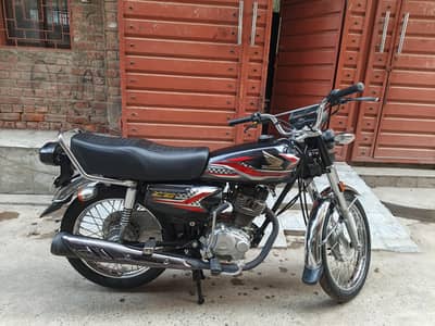 03084850878   14000 KM Use Only