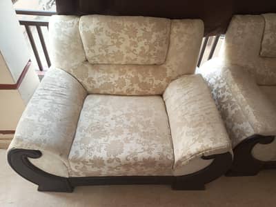 5 seater sofa 3 table 1 showcase