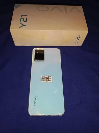 Vivo Y21  (4 / 64) best condition 10/10 with box