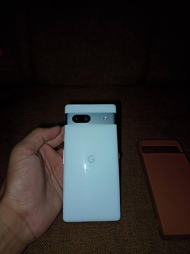 Google Pixel 7a 5