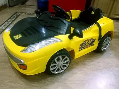 Kids Ferrari Car 10/10 condition each & everything ok no need any work