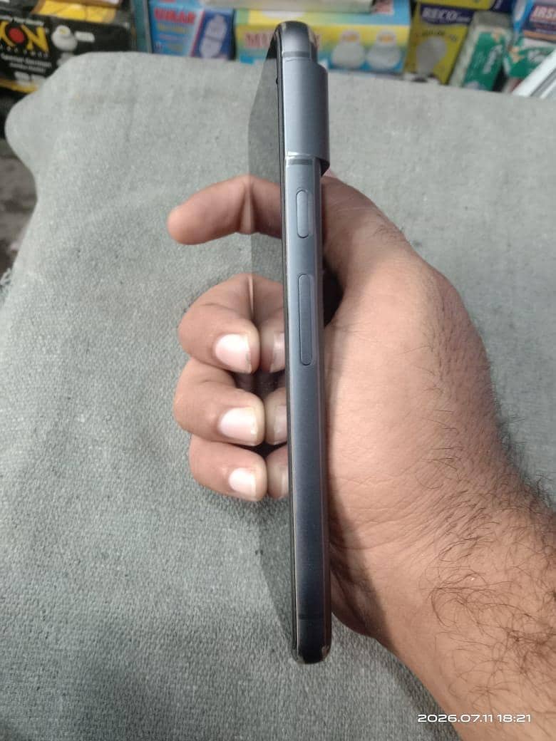 Google Pixel 8 3