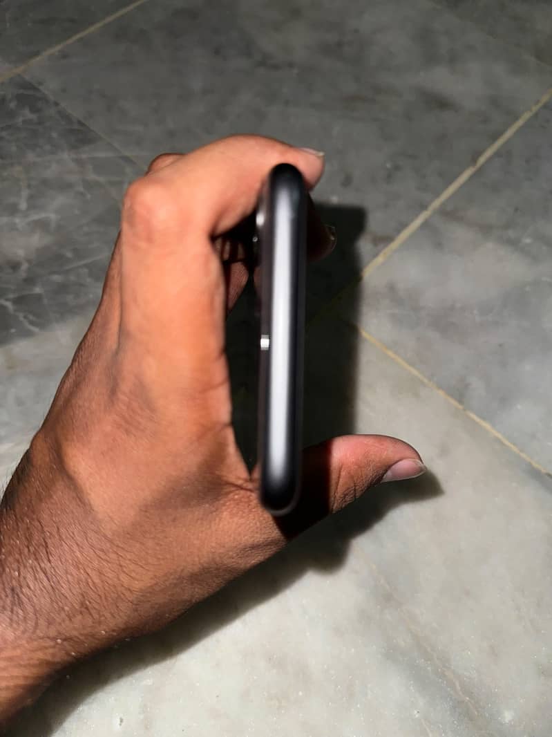 Apple iPhone 11 2
