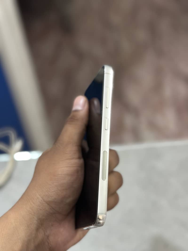 Samsung Mobile S23 2