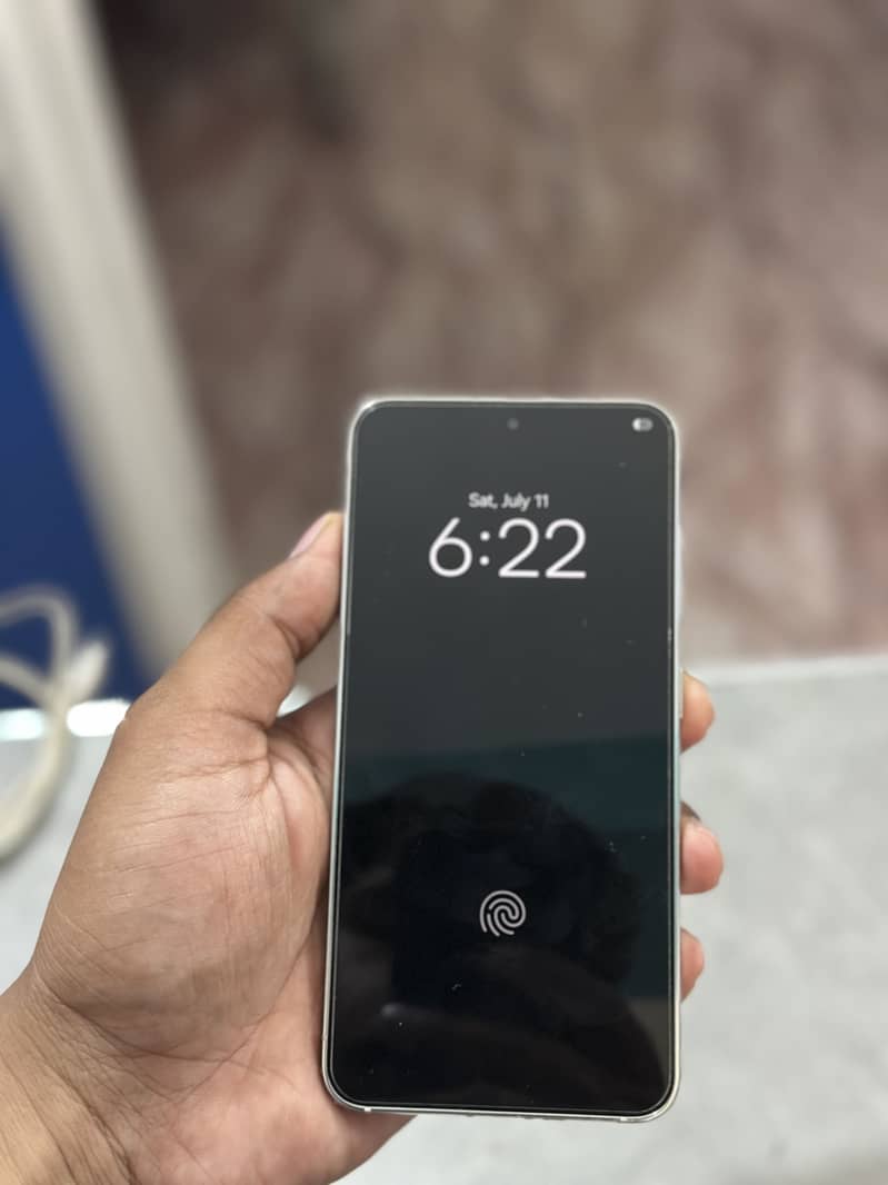 Samsung Mobile S23 5