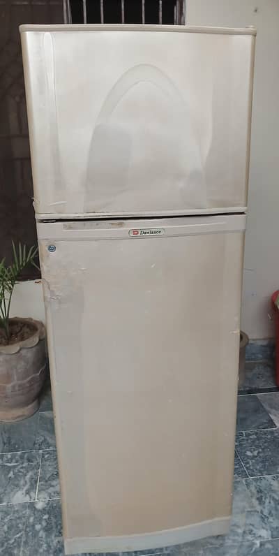 Dawlance Large Size Fridge Urgent Sale