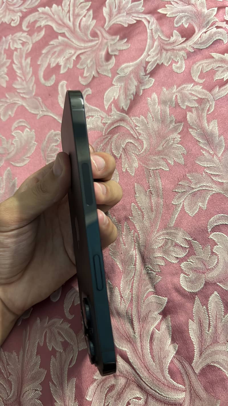 Apple iPhone 14 Pro Max 3