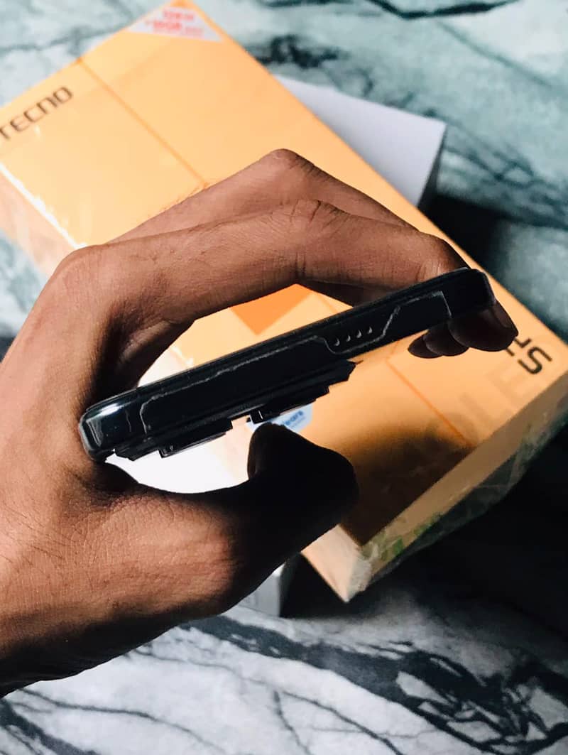 Tecno SPARK 30 Pro 4