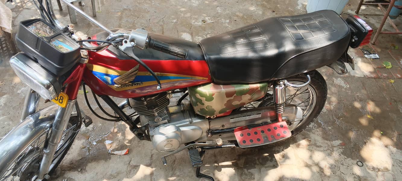 Honda 125 2006model 3