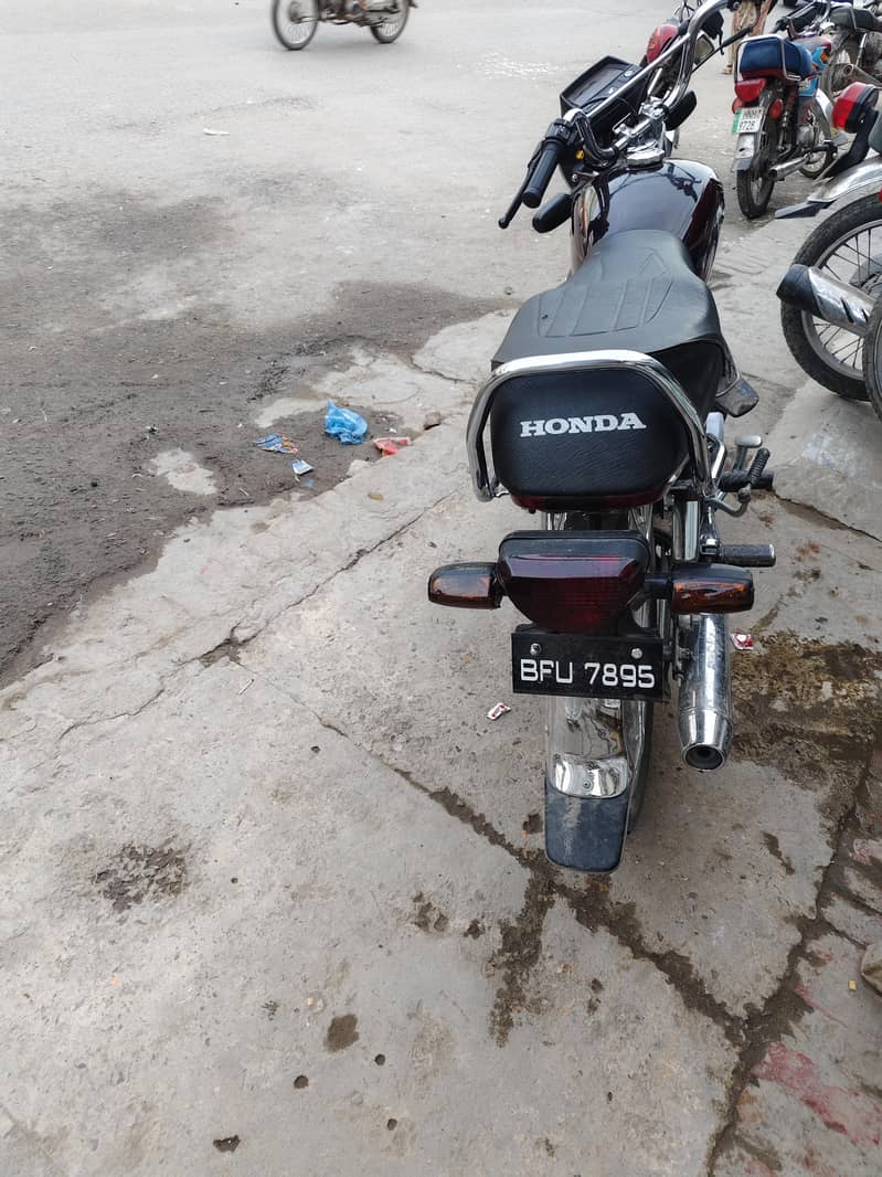 Honda cd 70 6