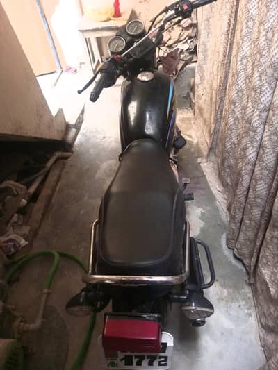Suzuki GS 150