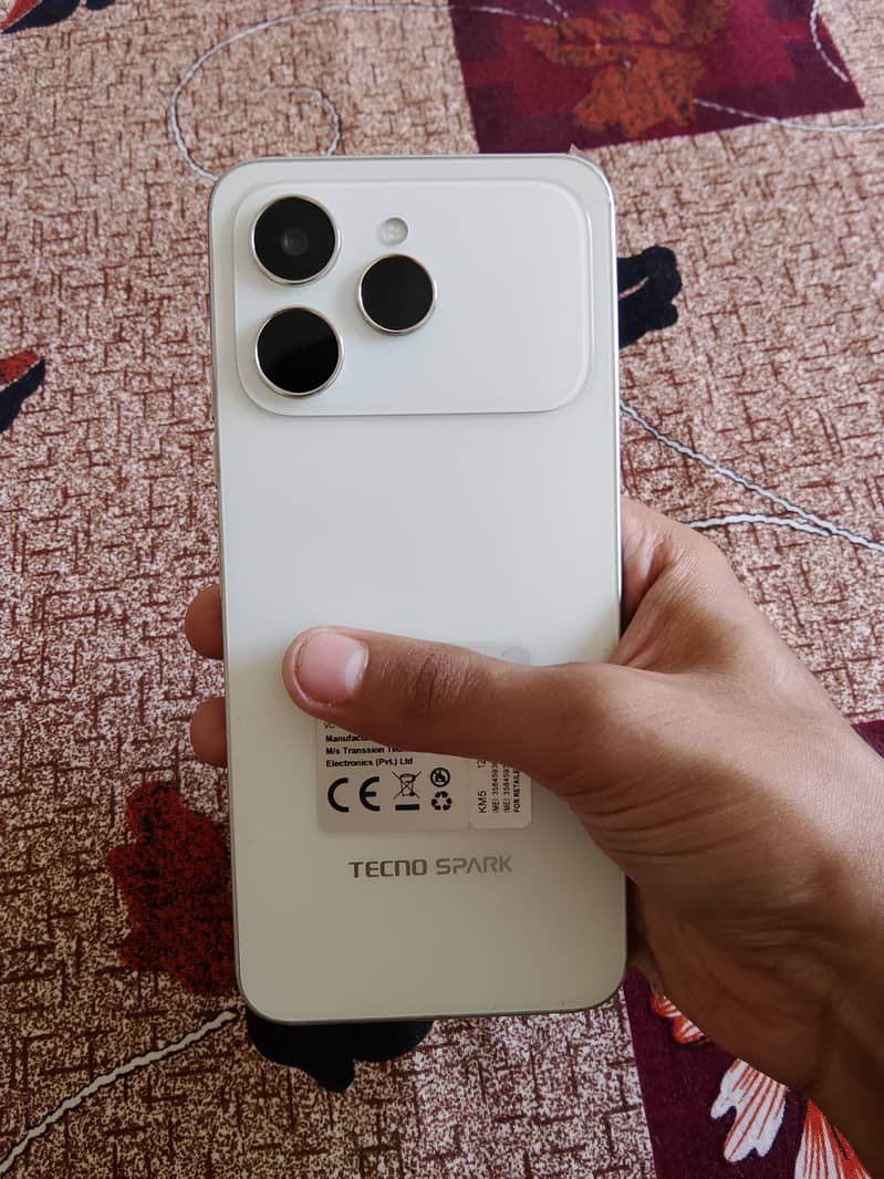 Tecno spark 40 5